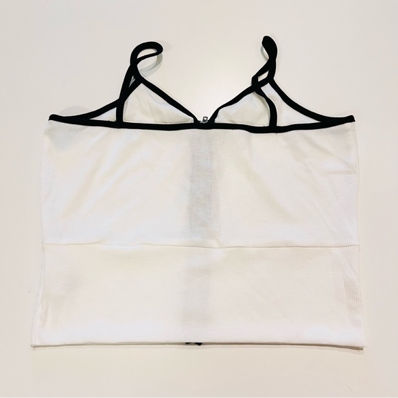 White & Black Contrast V-Neck Ribbed Zip Up Front Colorblock Tank Crop Top Shirt - Picture 3 of 7